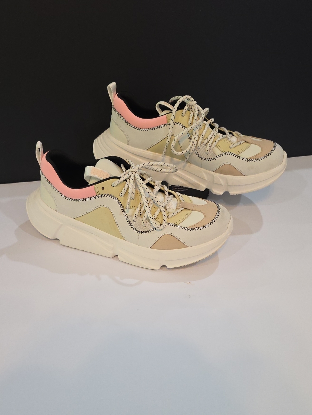 UGG Calle Lace Women's Chunky Sneakers in Cream with Pink Trim Size 8.5